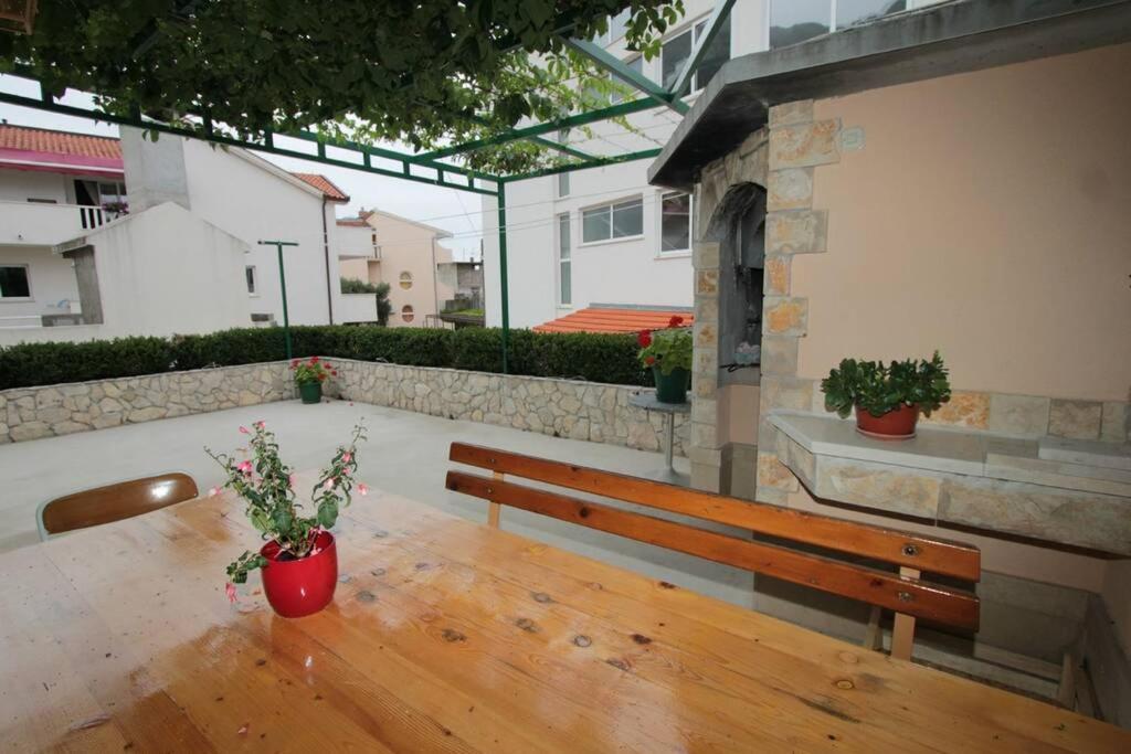 Cosey Studio Apartment For 2 Free Private Parking Makarska Zewnętrze zdjęcie