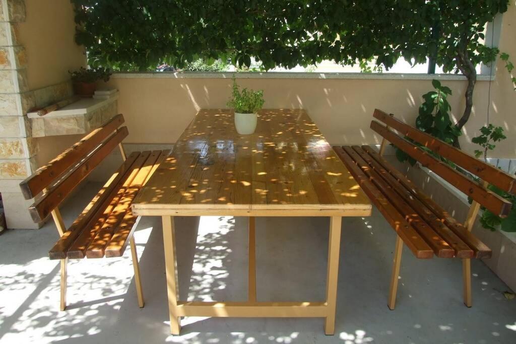 Cosey Studio Apartment For 2 Free Private Parking Makarska Zewnętrze zdjęcie