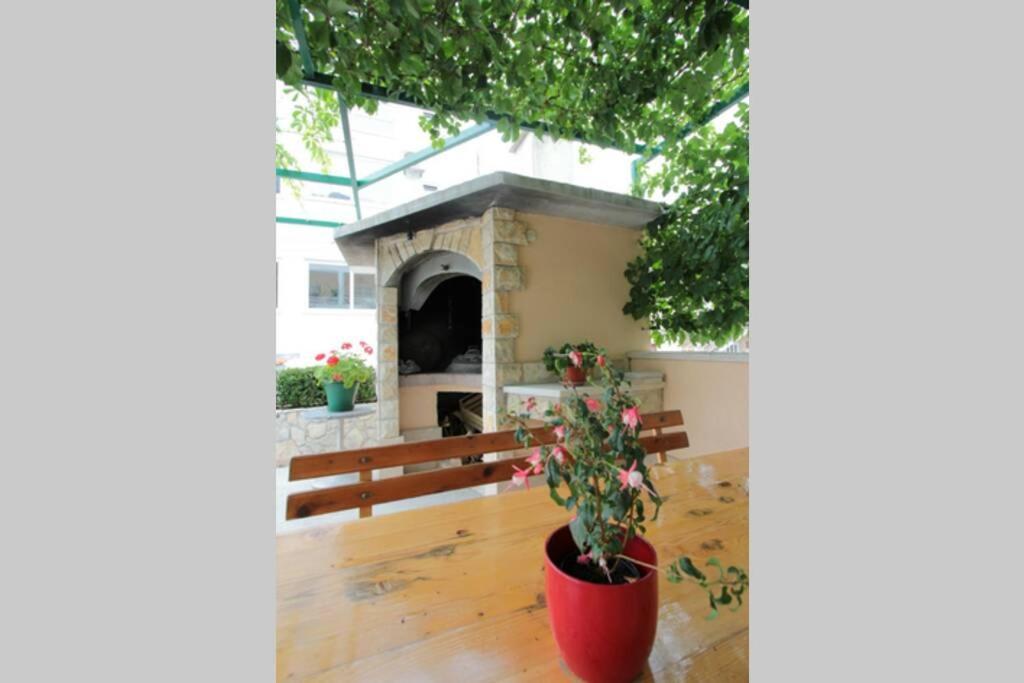 Cosey Studio Apartment For 2 Free Private Parking Makarska Zewnętrze zdjęcie